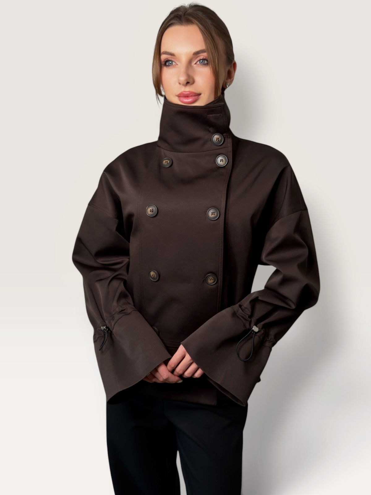 Geaca scurta dama maro oversized cu nasturi Dahlia